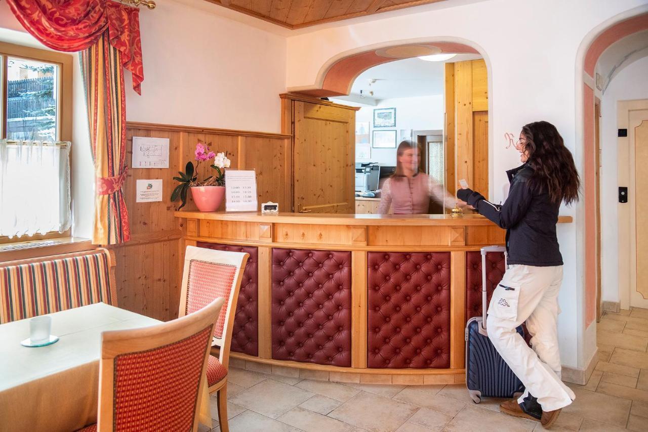 Hotel Garni Gran Fanes Corvara In Badia Esterno foto
